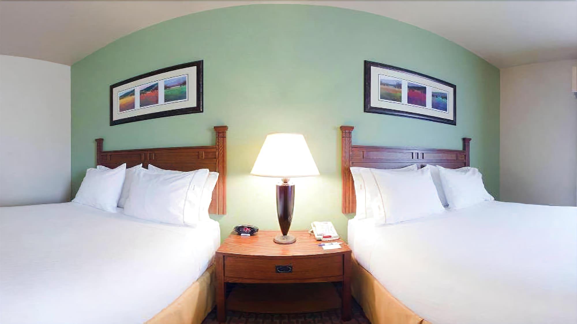Baymont Inn & Suites By Wyndham Sturgis Extérieur photo