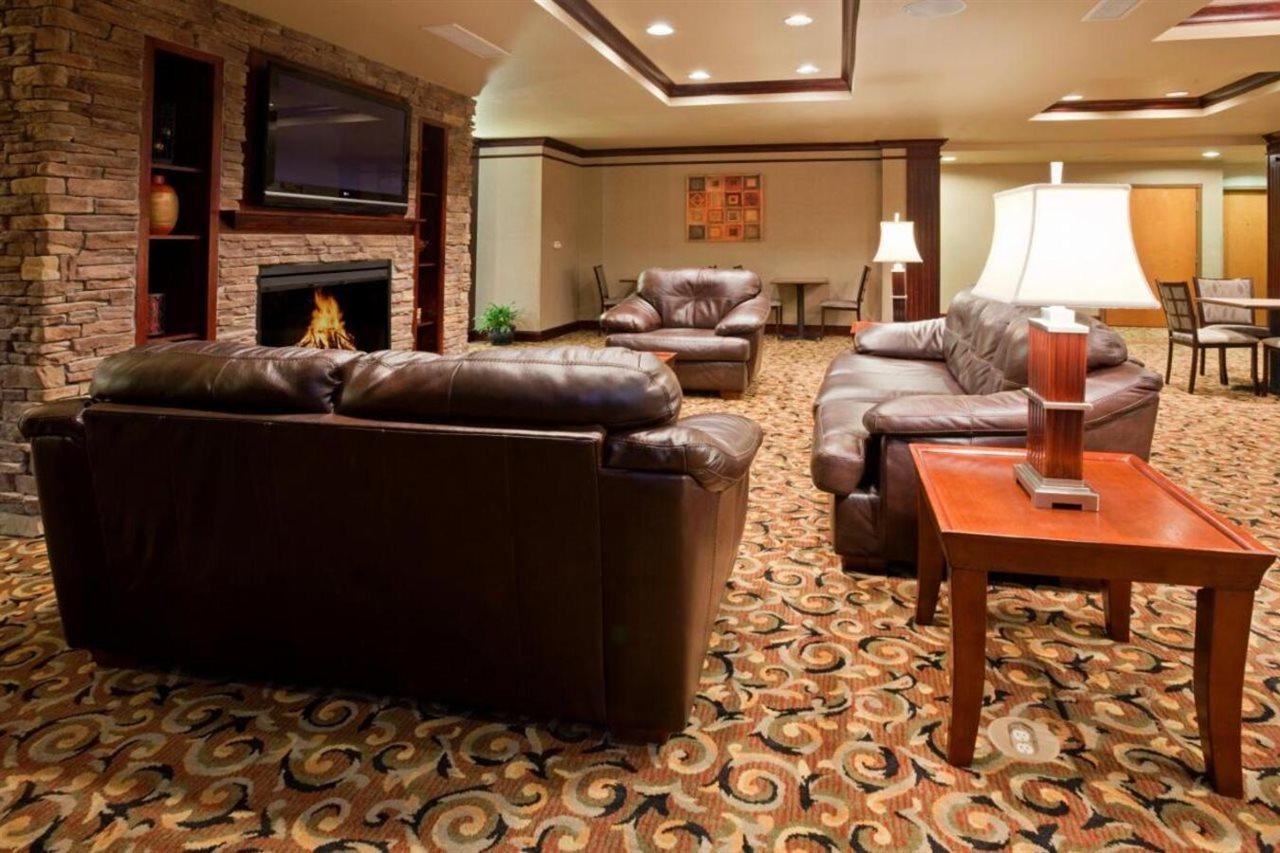 Baymont Inn & Suites By Wyndham Sturgis Extérieur photo