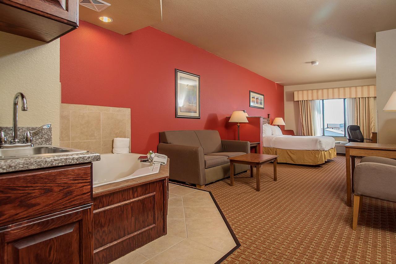 Baymont Inn & Suites By Wyndham Sturgis Extérieur photo