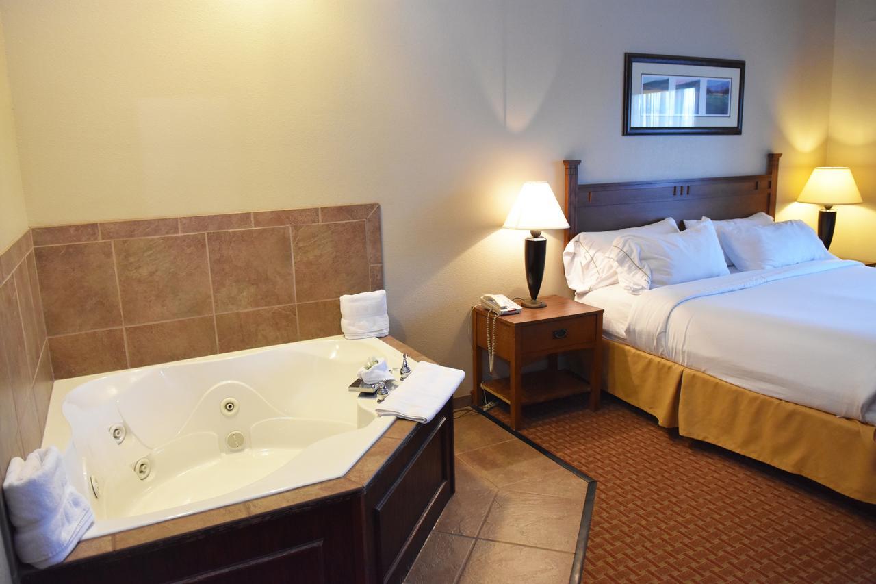 Baymont Inn & Suites By Wyndham Sturgis Extérieur photo