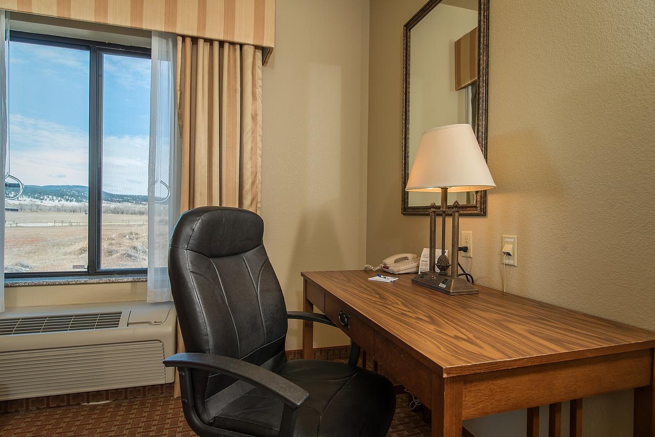 Baymont Inn & Suites By Wyndham Sturgis Extérieur photo