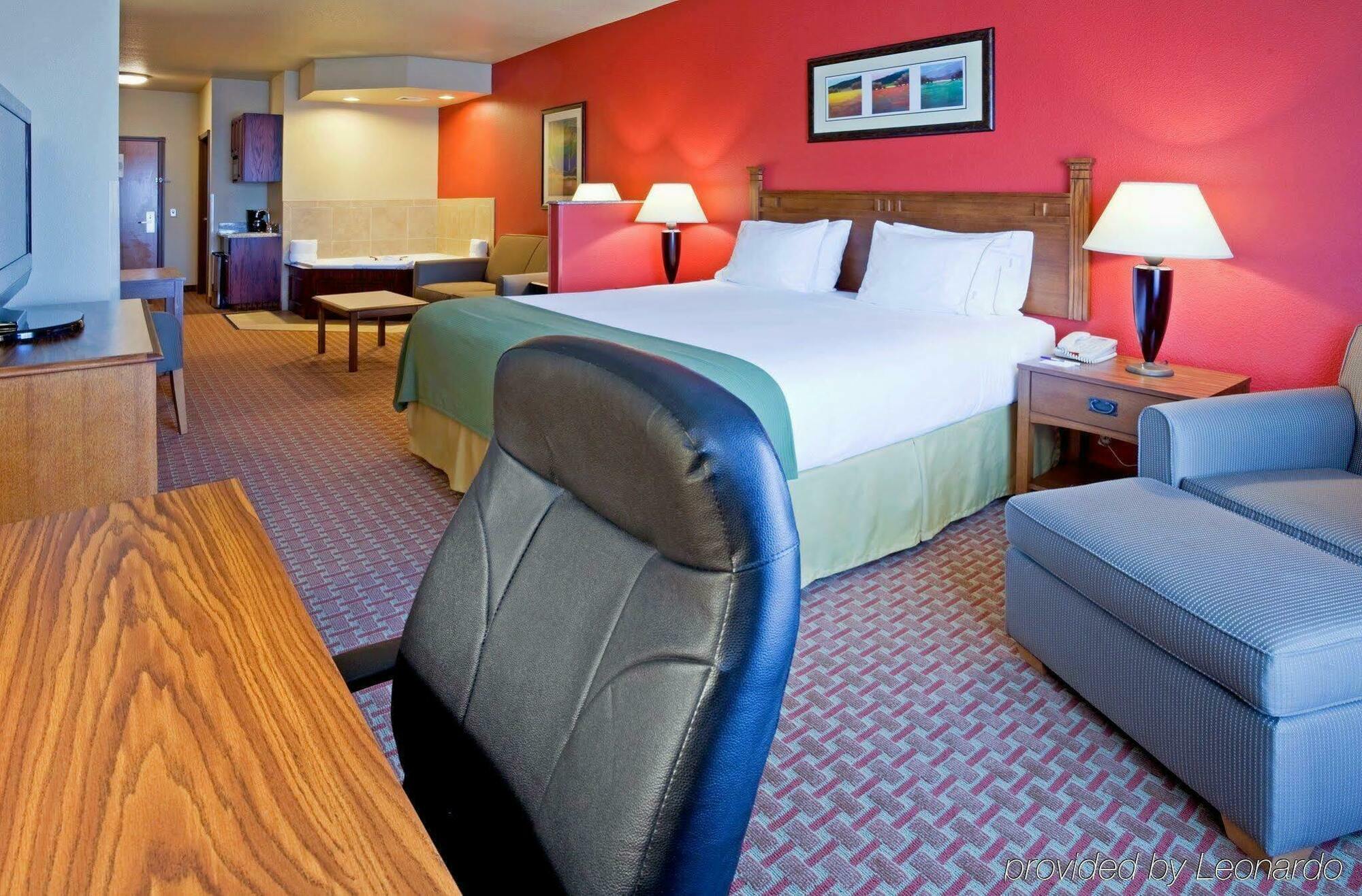 Baymont Inn & Suites By Wyndham Sturgis Extérieur photo